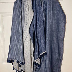 BEAUTIFUL MULTI-BLUE WRAP